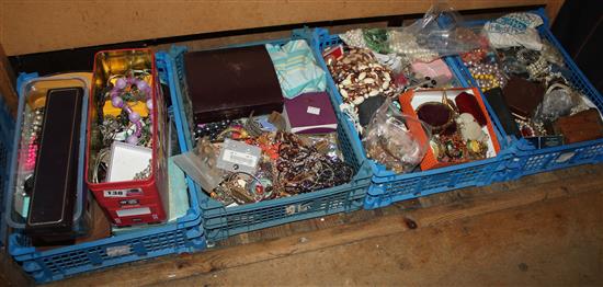 6 trays costume jewellery & 2 other